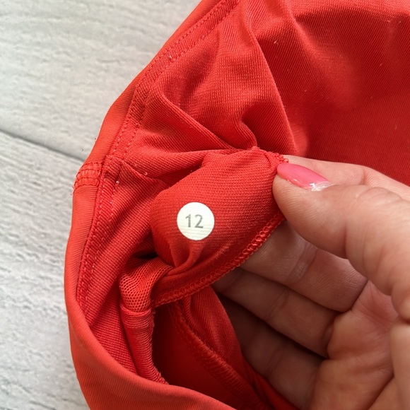 Lululemon Energy Bra Sz 12 - Picture 4 of 5